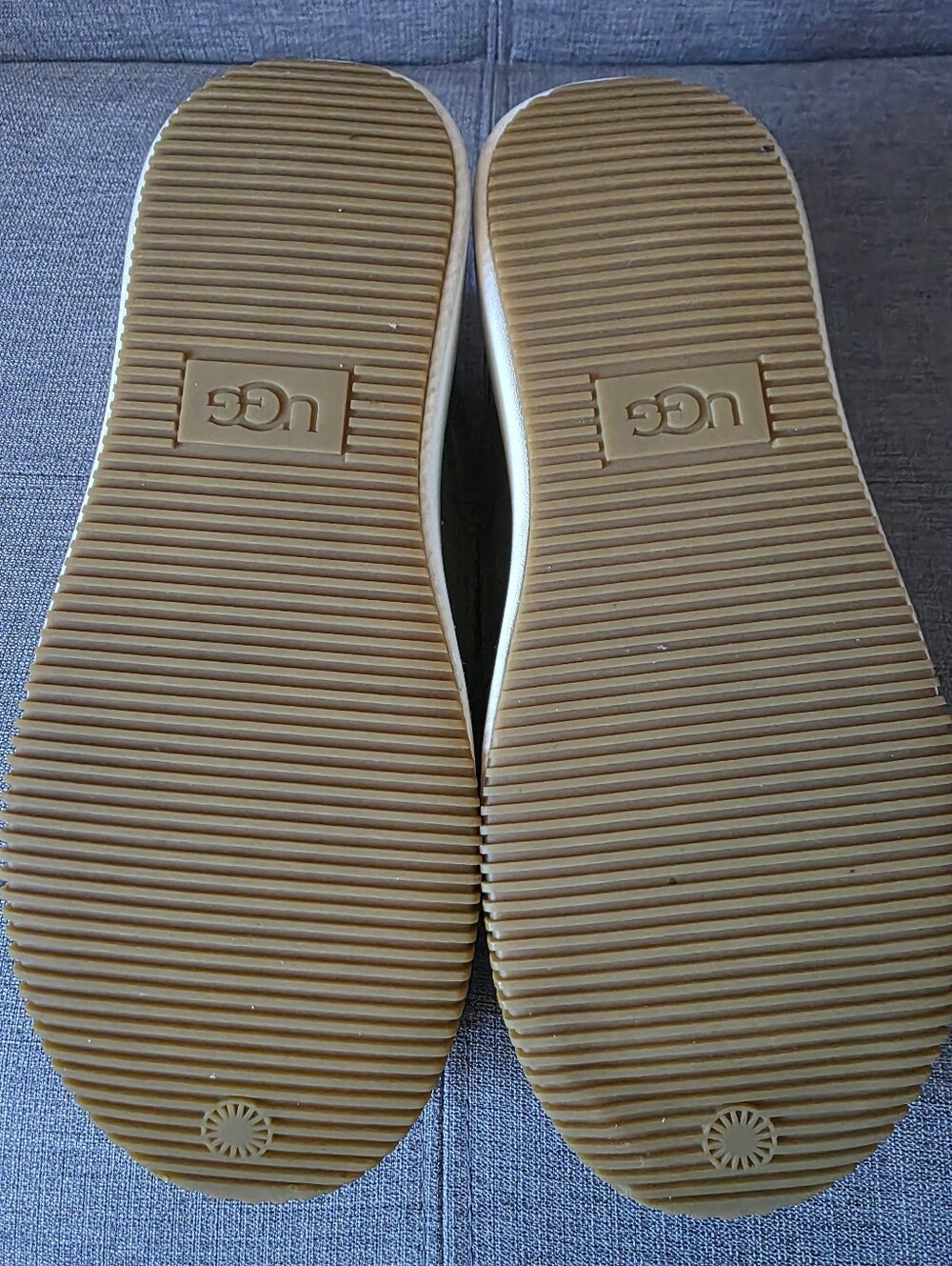 UGG Ez Duzzit Low-Top Lace-Up Sneaker in Light Green and White Size 11 - Picture 7 of 7